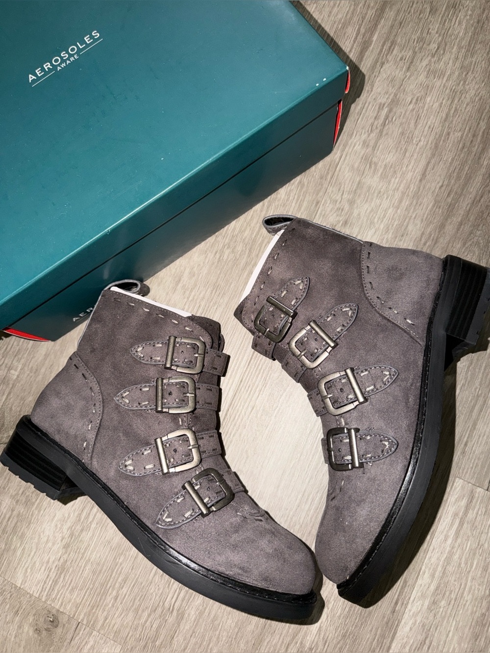 💜Firm Price💜 Aerosole Arezzo Buckle Boot
